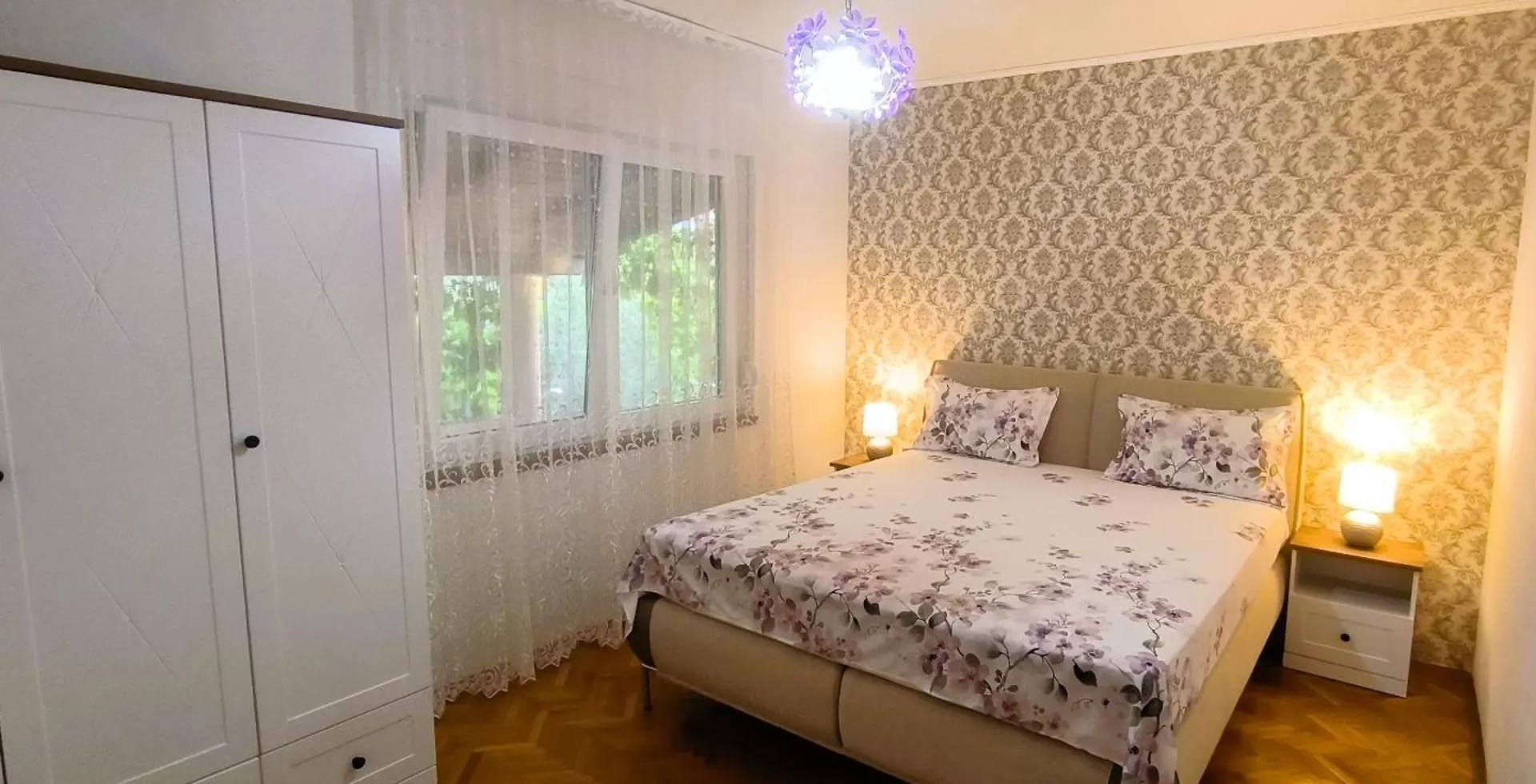 Apartments Elena Ugljan 0*,  Hırvatistan