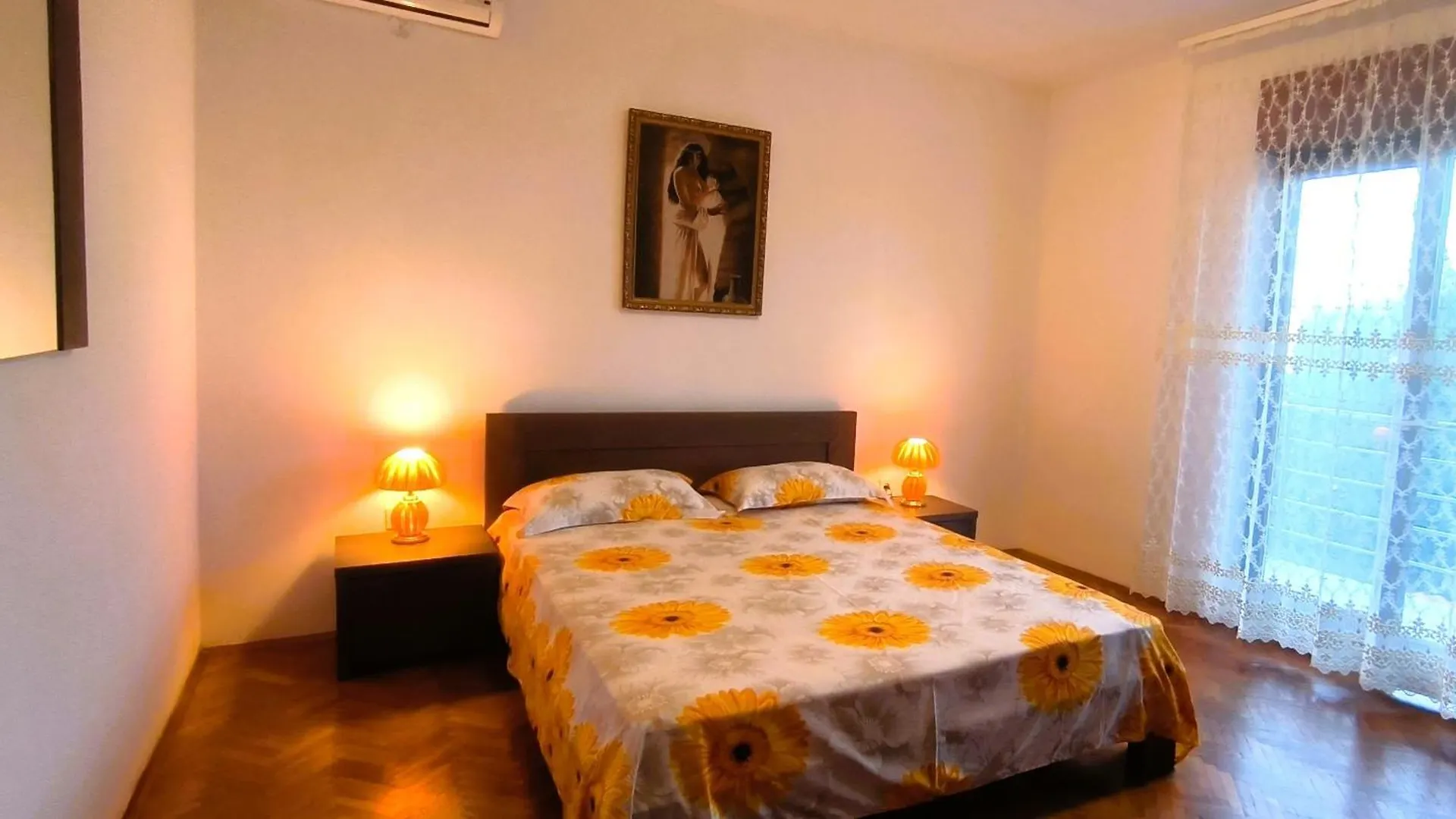 Apartments Elena Ugljan 0*,  Hırvatistan